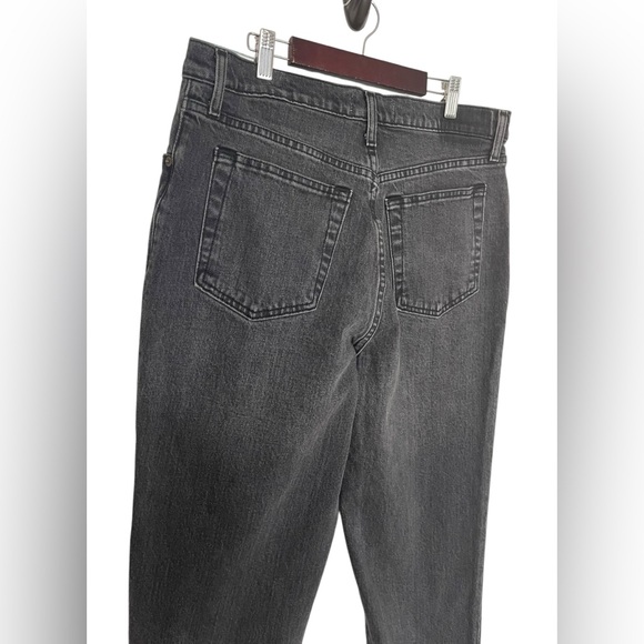 NWT Abercrombie & Fitch The 90’s Straight Ultra High Rise Washed Black 31/12S - Picture 11 of 11